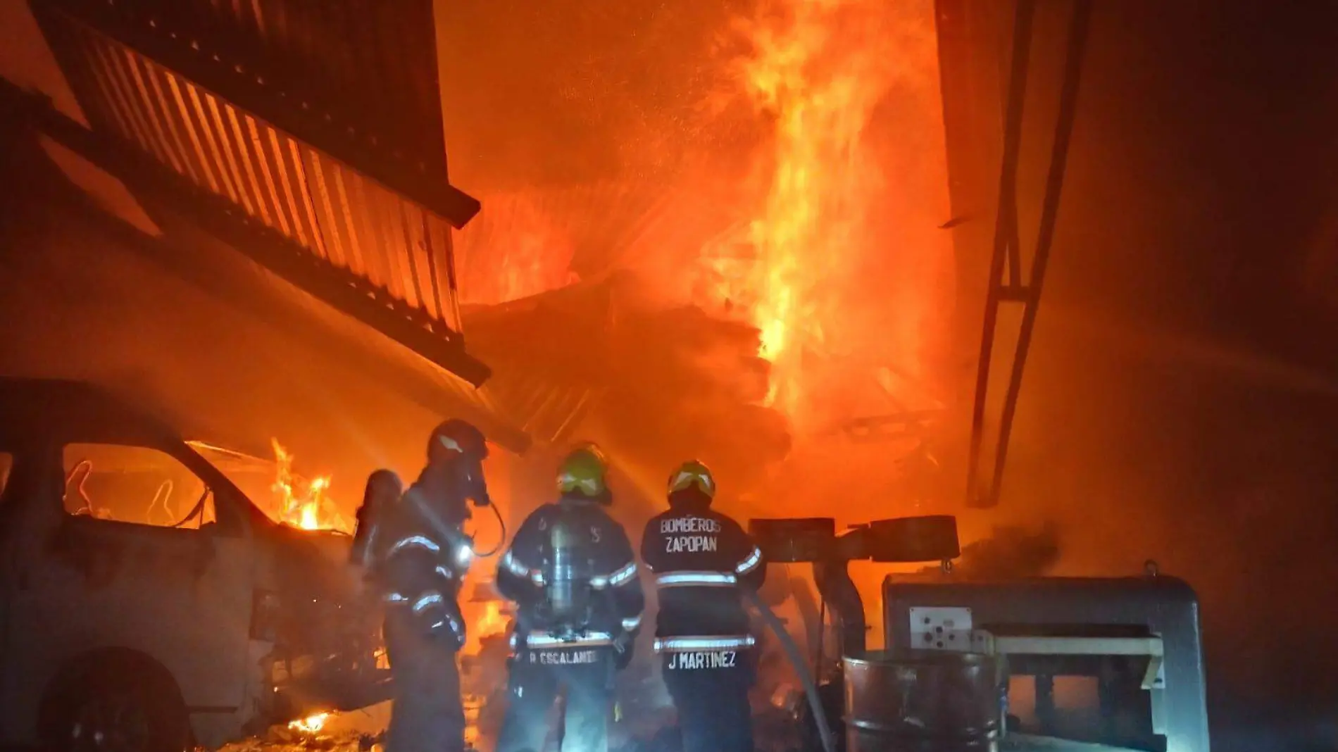 Incendio en una maderería